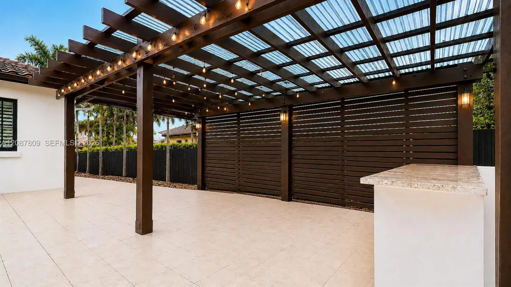 19260 SW 134 Ave Road Miami, FL 33177