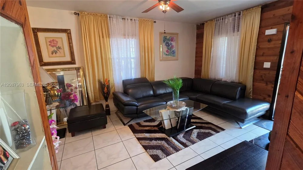 350 NW 188th St Miami Gardens, FL 33169