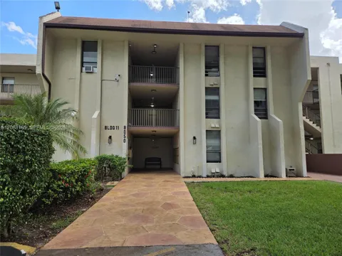 8050 W Mcnab Rd #310