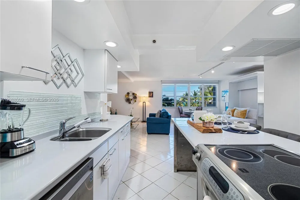 100 Lincoln Rd #515 Miami Beach, FL 33139
