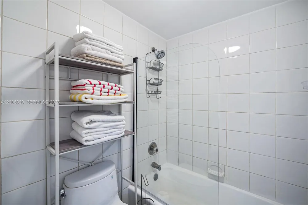 100 Lincoln Rd #515 Miami Beach, FL 33139