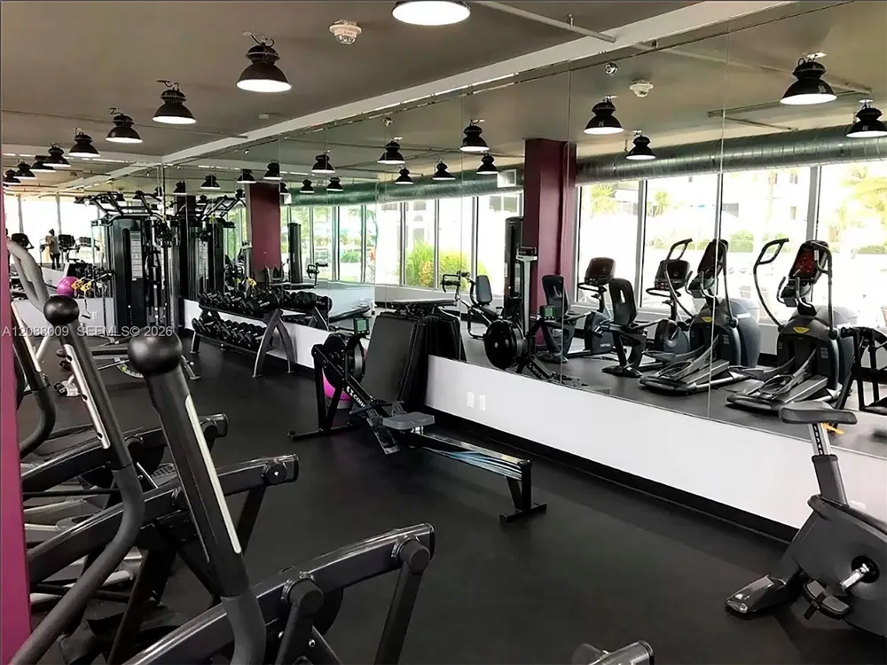 100 Lincoln Rd #515 Miami Beach, FL 33139