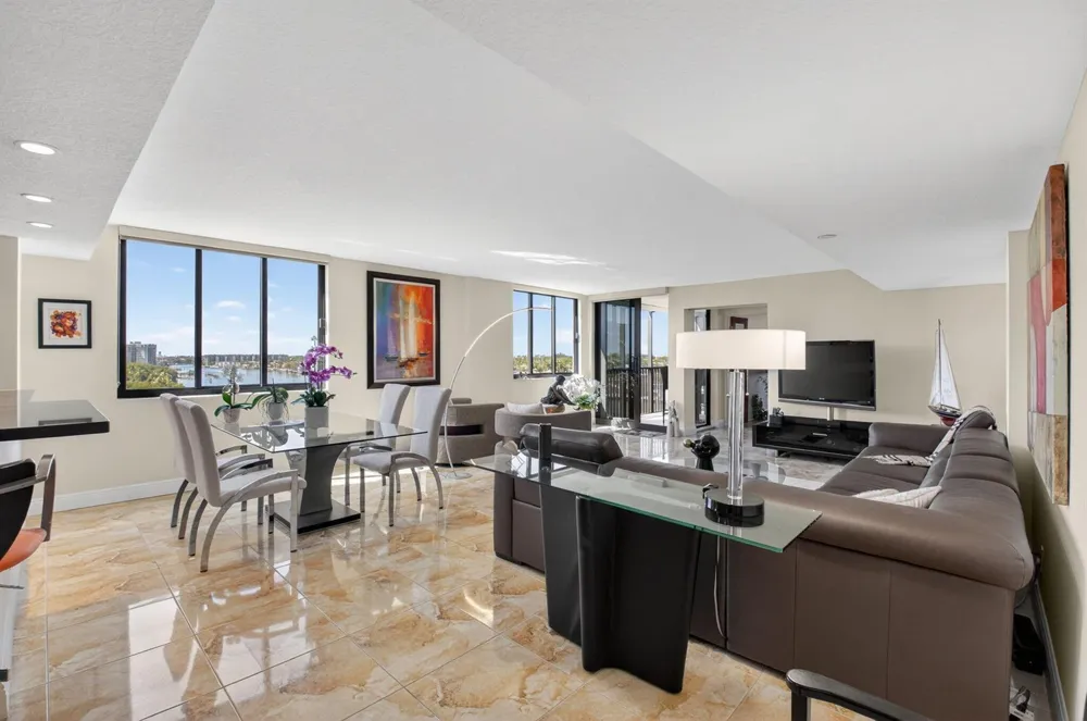 3420 S Ocean Boulevard #8z Highland Beach, FL 33487