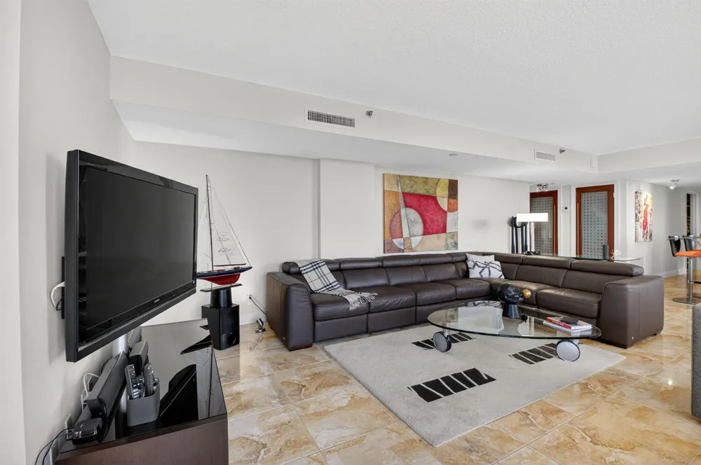 3420 S Ocean Boulevard #8z Highland Beach, FL 33487