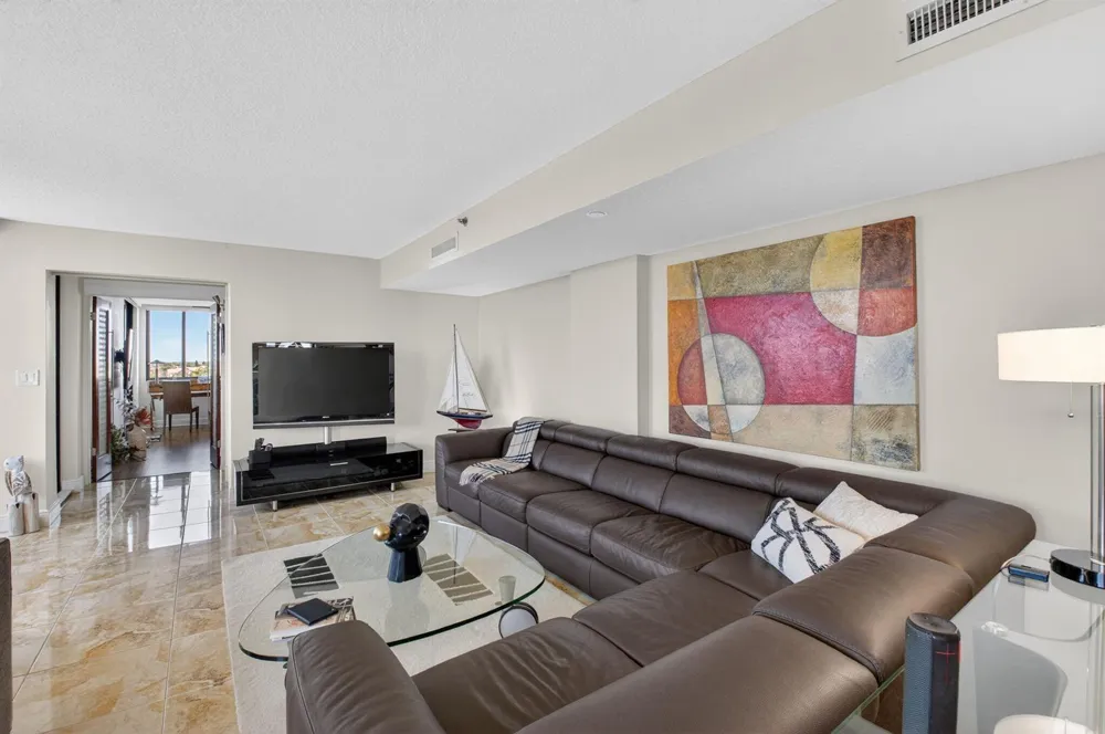3420 S Ocean Boulevard #8z Highland Beach, FL 33487