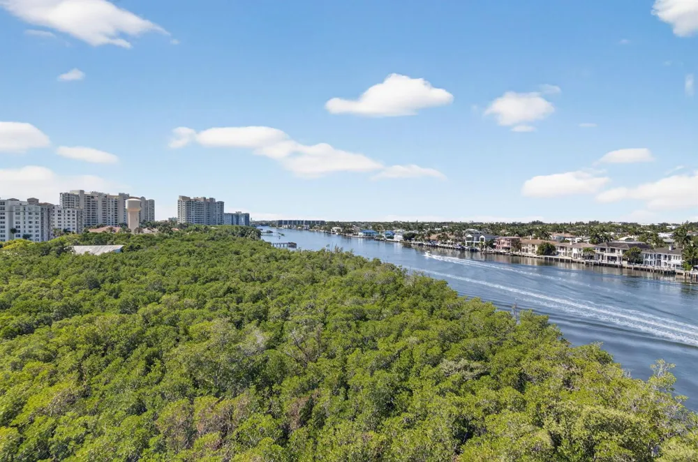 3420 S Ocean Boulevard #8z Highland Beach, FL 33487