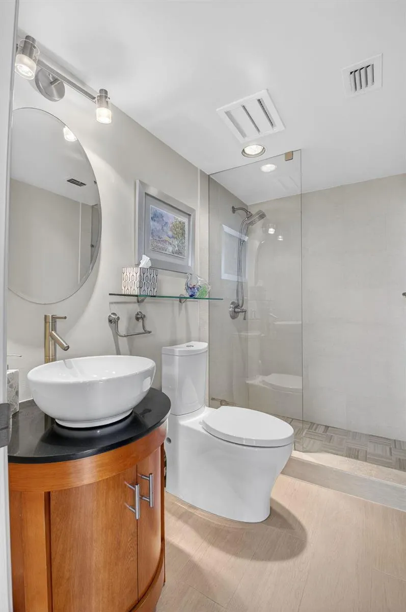 3420 S Ocean Boulevard #8z Highland Beach, FL 33487