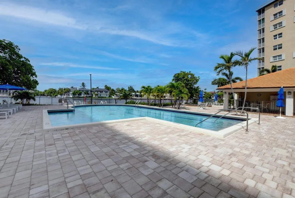 3420 S Ocean Boulevard #8z Highland Beach, FL 33487