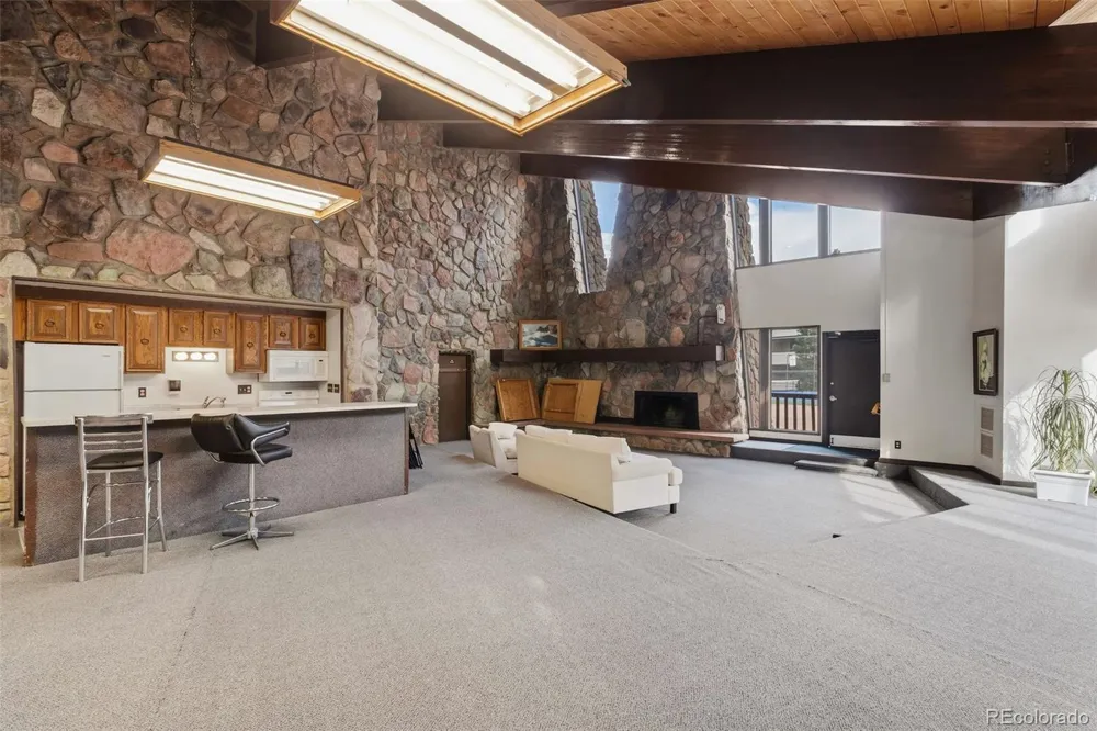6530 Delmonico Drive Colorado Springs, CO 80919