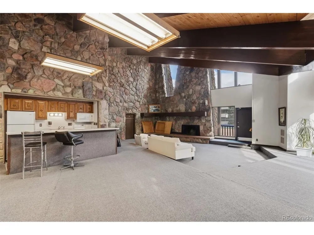6530 Delmonico Drive Colorado Springs, CO 80919