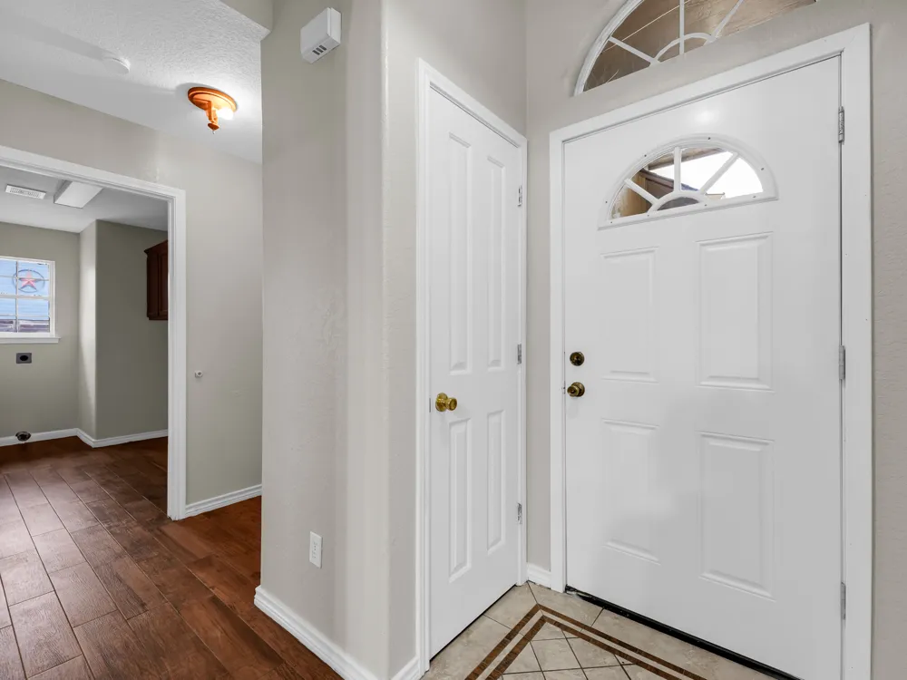 84 Thomas Drive Martindale, TX 78655