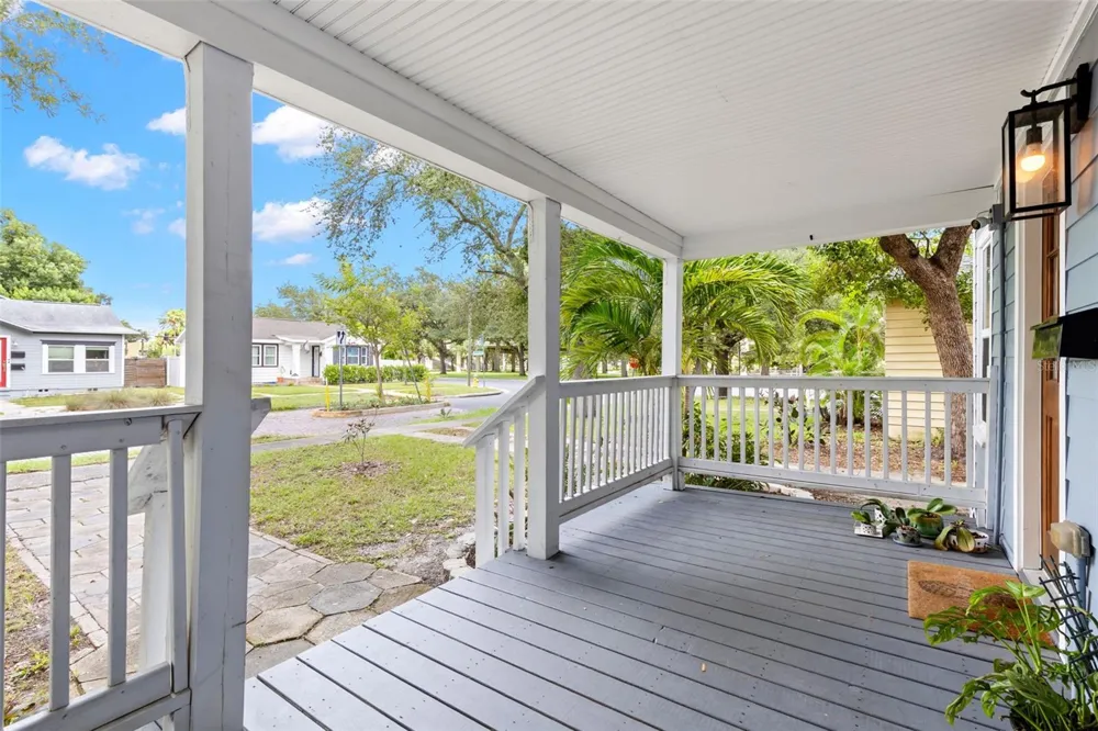 2010 DARTMOUTH AVENUE St Petersburg, FL 33713