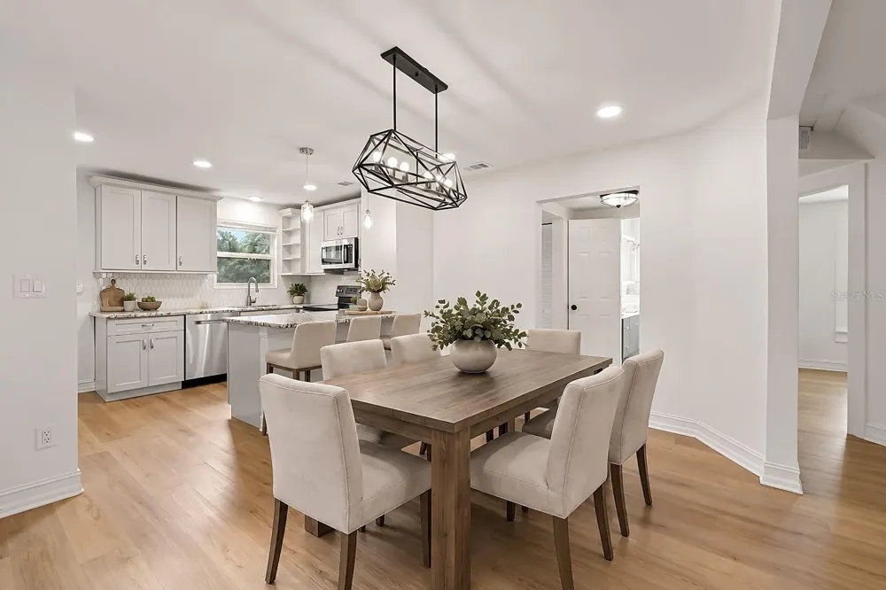 2010 DARTMOUTH AVENUE St Petersburg, FL 33713
