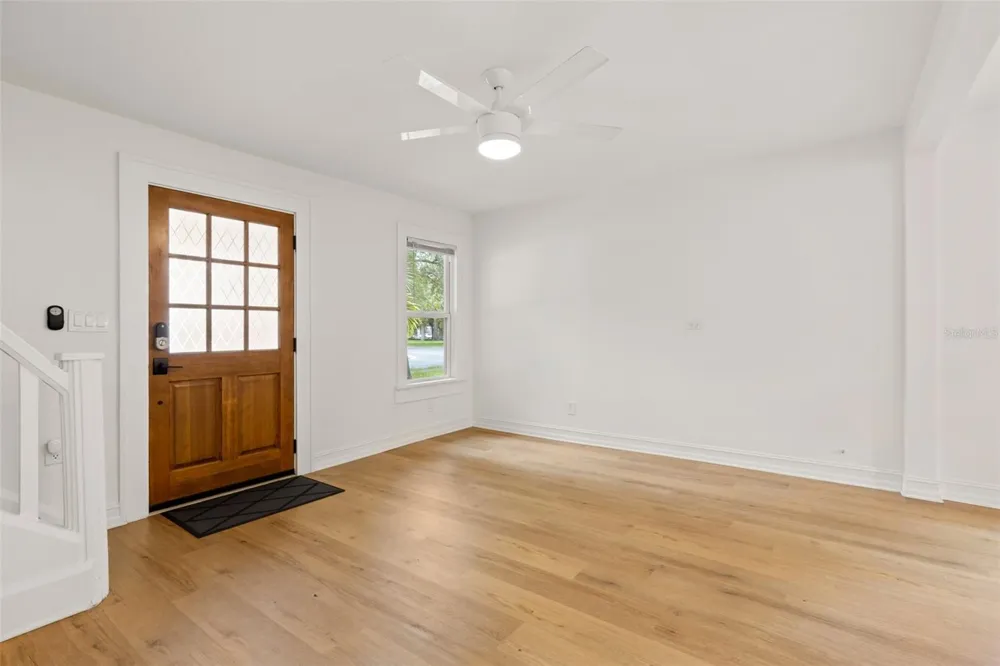 2010 DARTMOUTH AVENUE St Petersburg, FL 33713