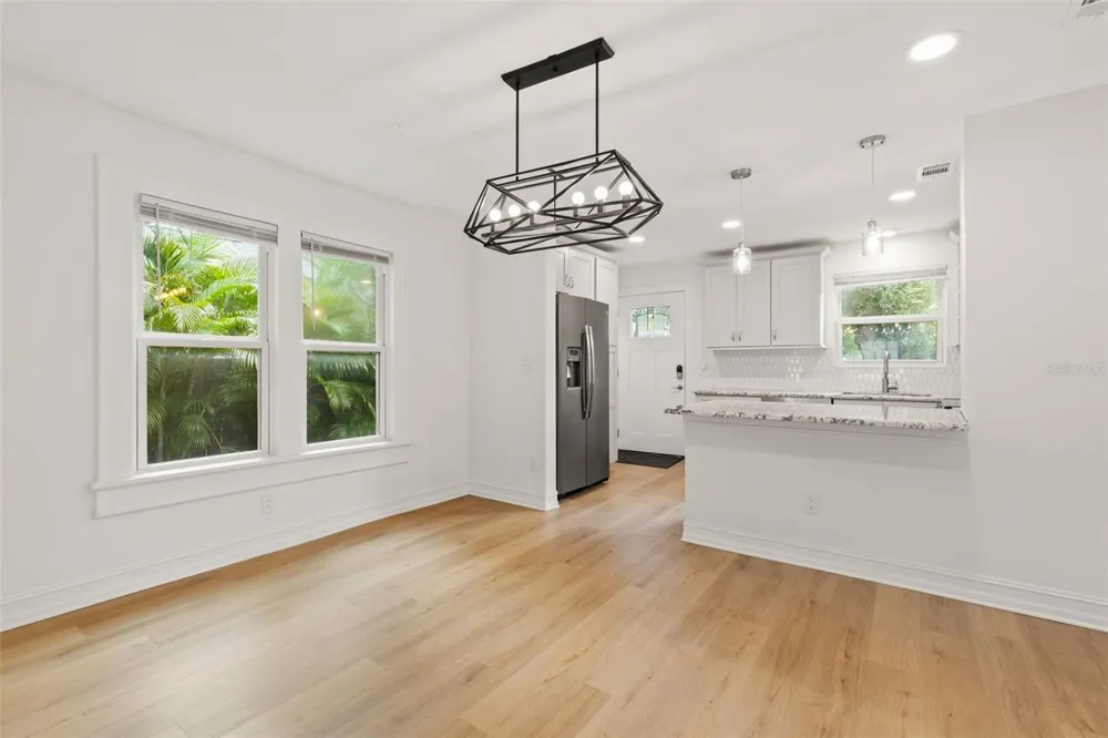 2010 DARTMOUTH AVENUE St Petersburg, FL 33713