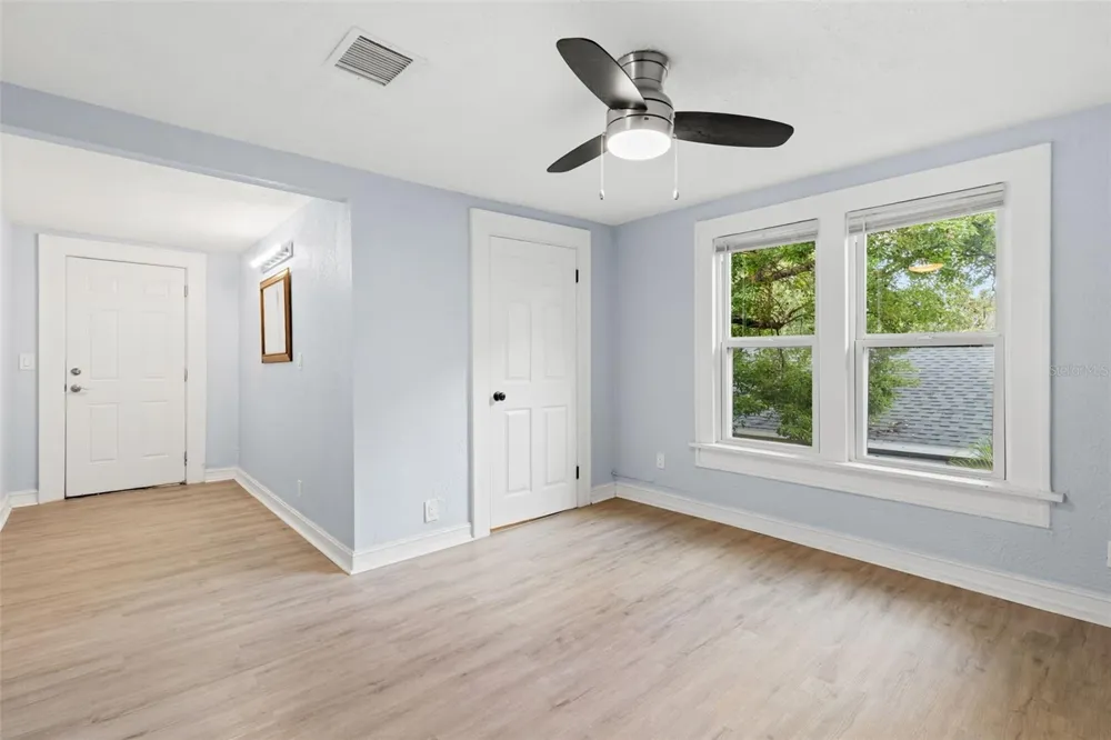 2010 DARTMOUTH AVENUE St Petersburg, FL 33713