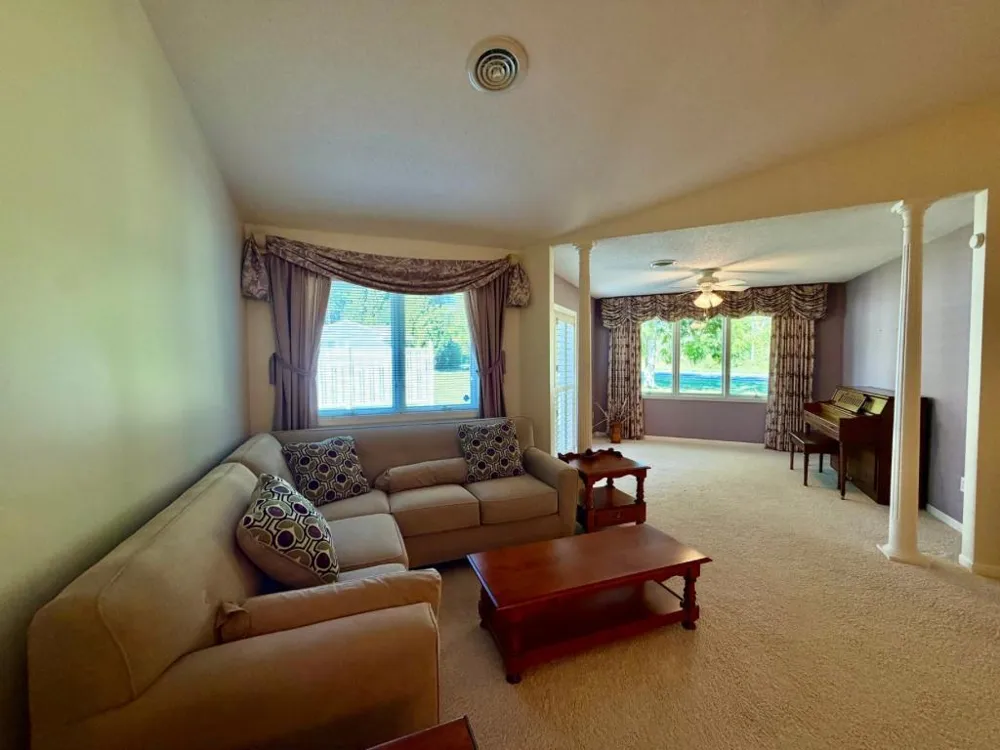 13040 Evergreen Drive Lindstrom, MN 55045