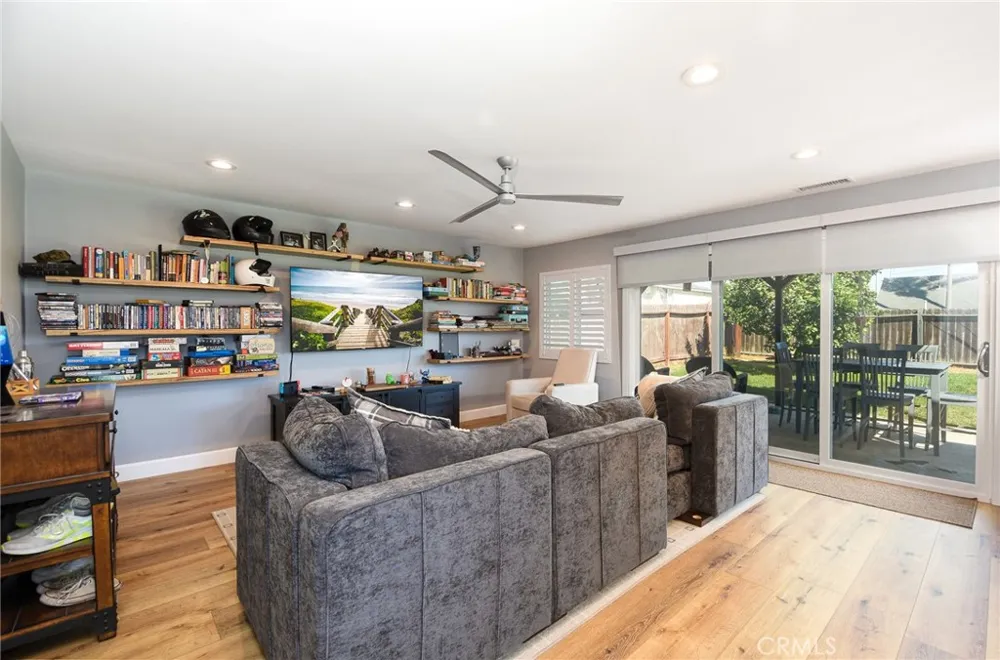 2252 Federal Costa Mesa, CA 92627