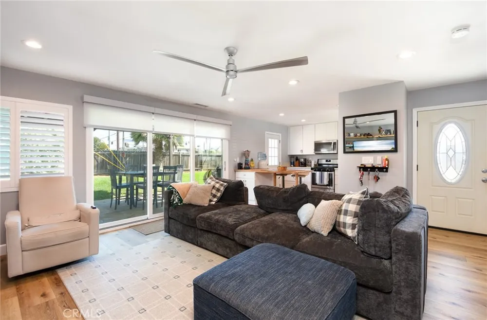 2252 Federal Costa Mesa, CA 92627
