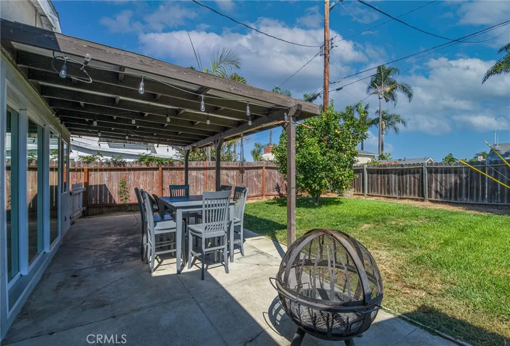 2252 Federal Costa Mesa, CA 92627