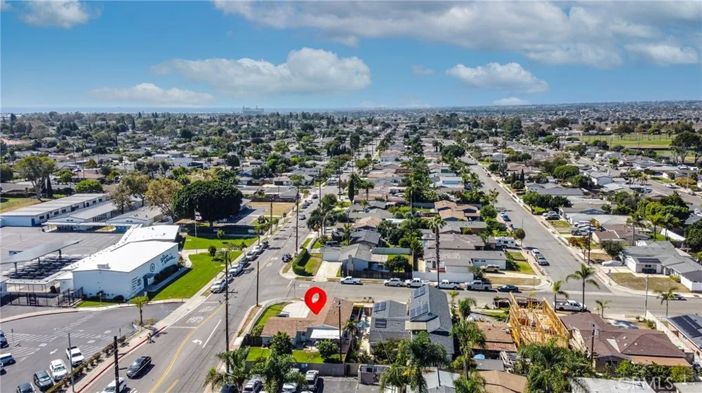 2252 Federal Costa Mesa, CA 92627