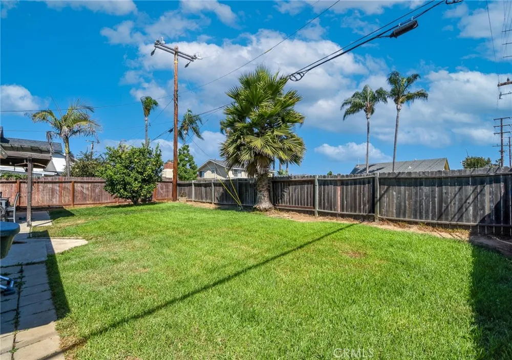 2252 Federal Costa Mesa, CA 92627