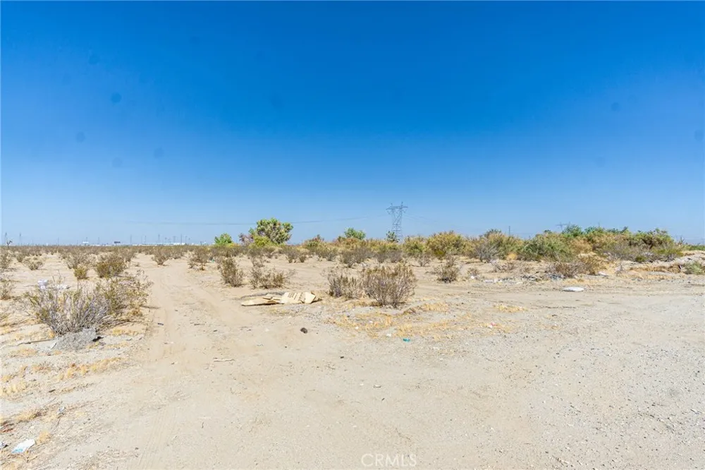 Holly Road Adelanto, CA 92301