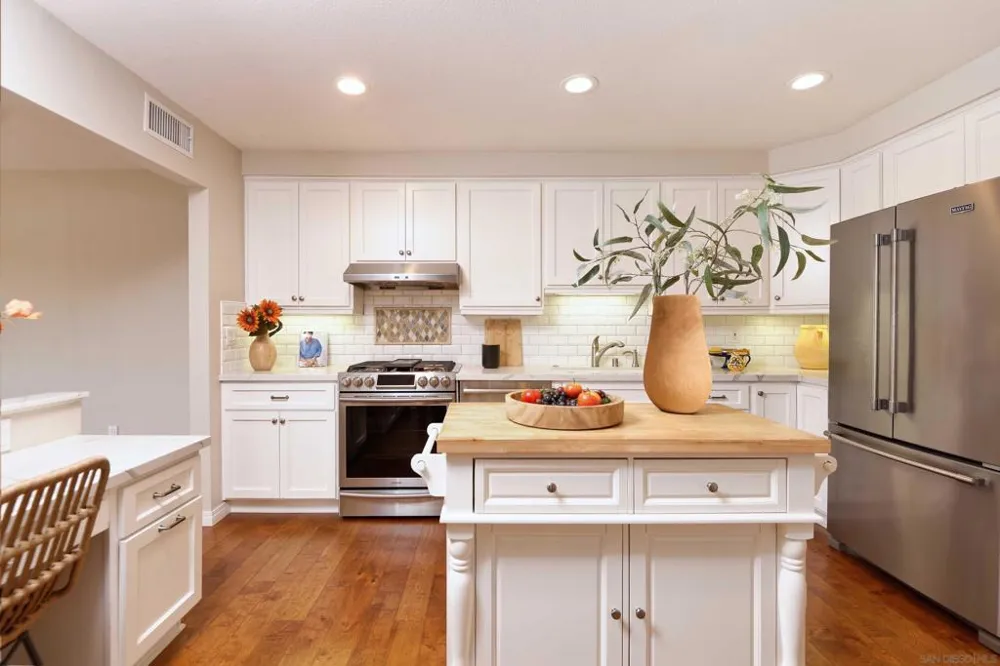 117 Guanajuato Ct Solana Beach, CA 92075