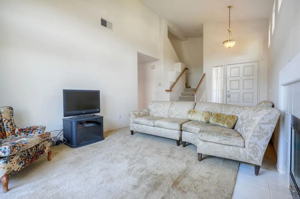 32033 Arlington Circle Bonsall, CA 92003