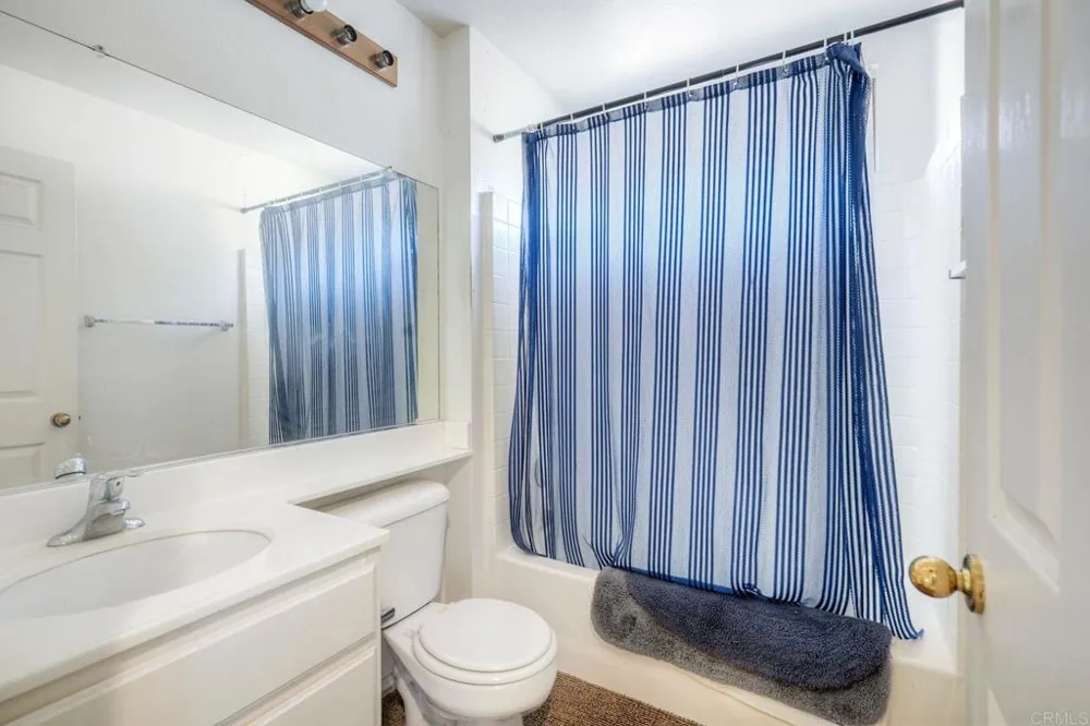 32033 Arlington Circle Bonsall, CA 92003