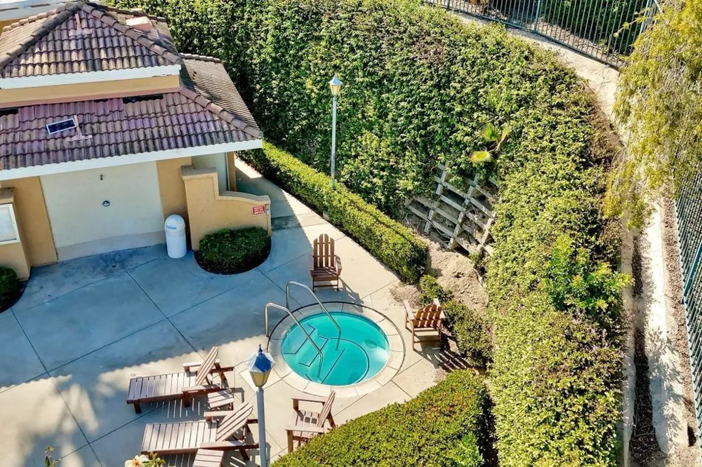32033 Arlington Circle Bonsall, CA 92003