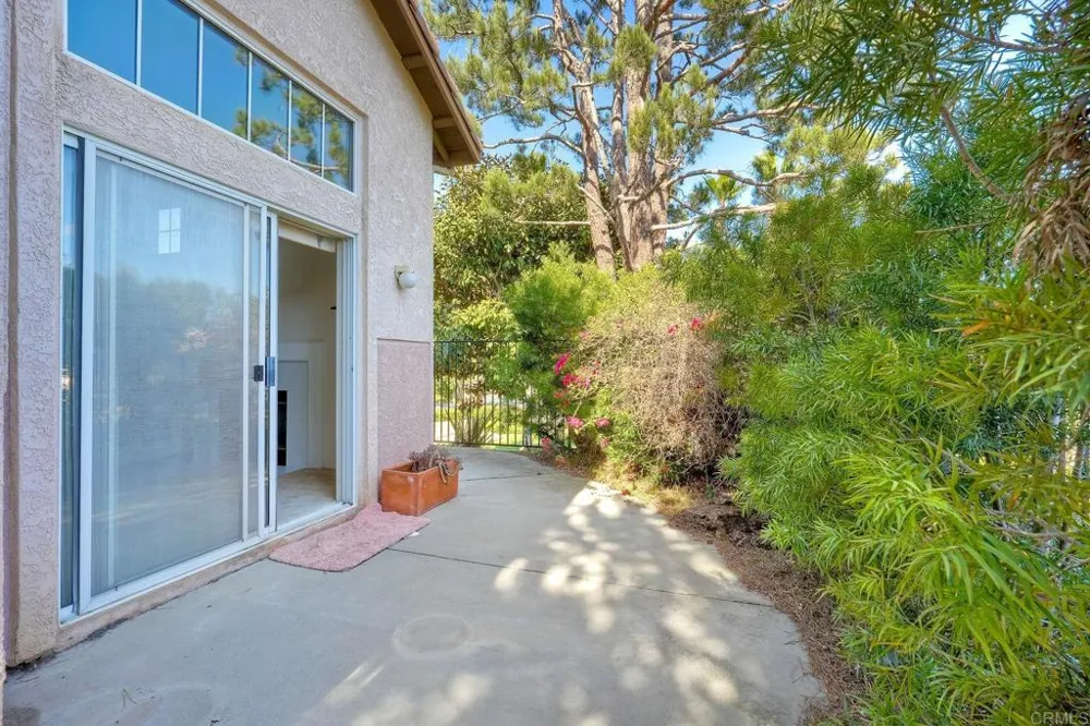 32033 Arlington Circle Bonsall, CA 92003