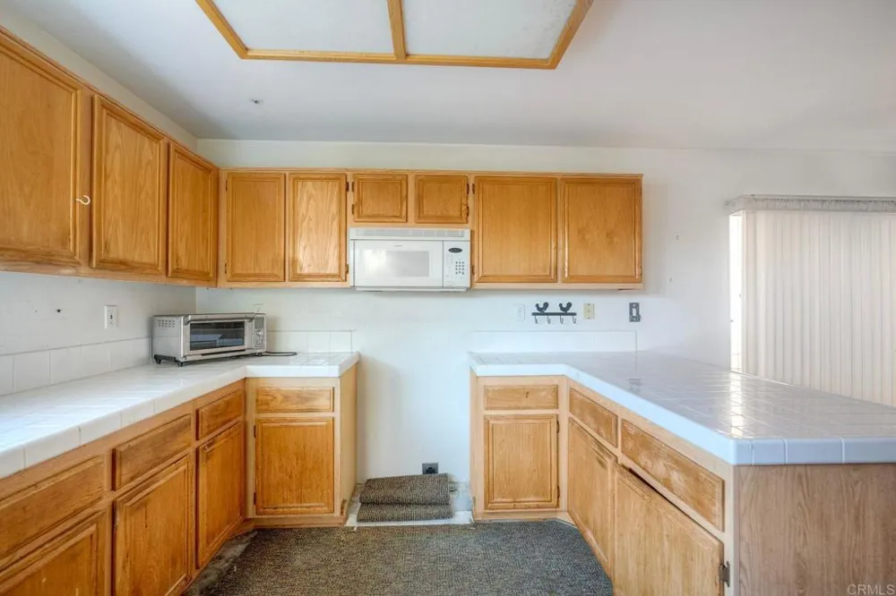 32033 Arlington Circle Bonsall, CA 92003