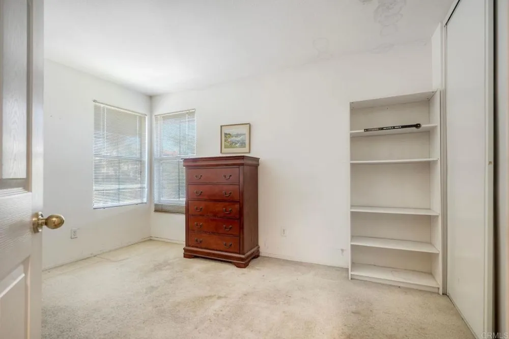 32033 Arlington Circle Bonsall, CA 92003