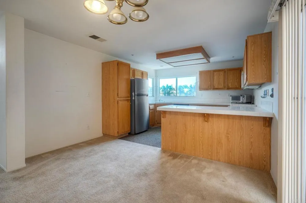 32033 Arlington Circle Bonsall, CA 92003