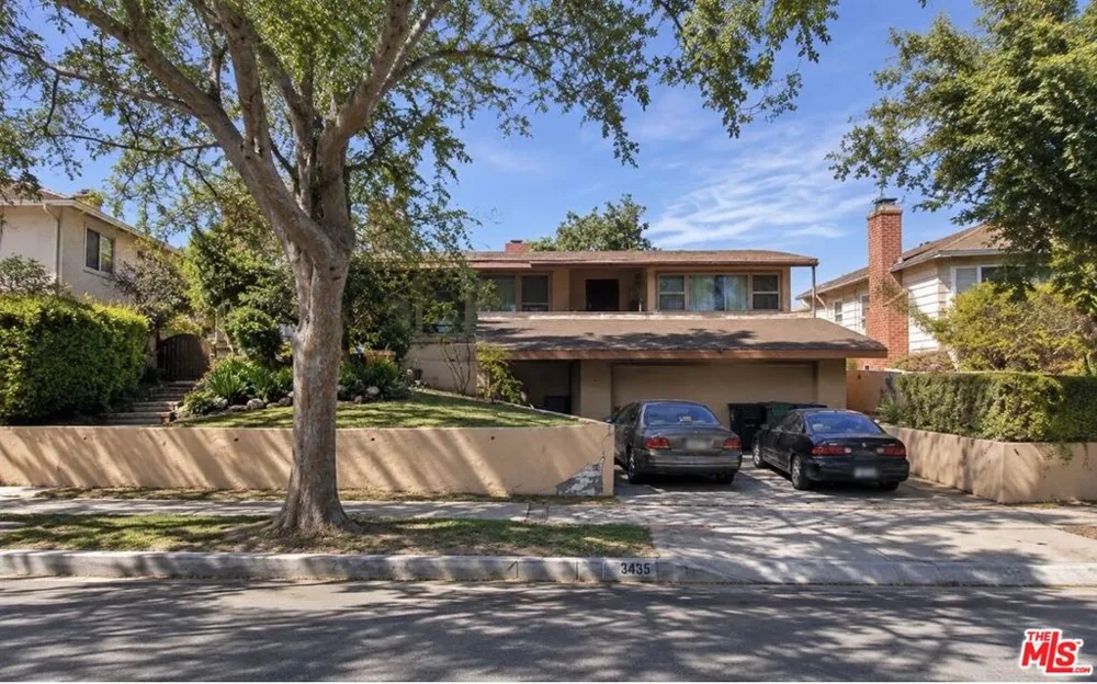 3435 W 84th Place Inglewood, CA 90305