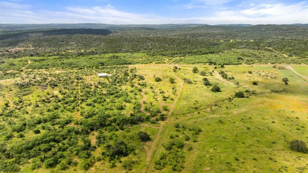 6878 Ranch Road 3347 Round Mountain, TX 78663