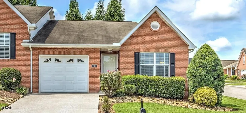 221 Timbercreek Way Knoxville, TN 37924