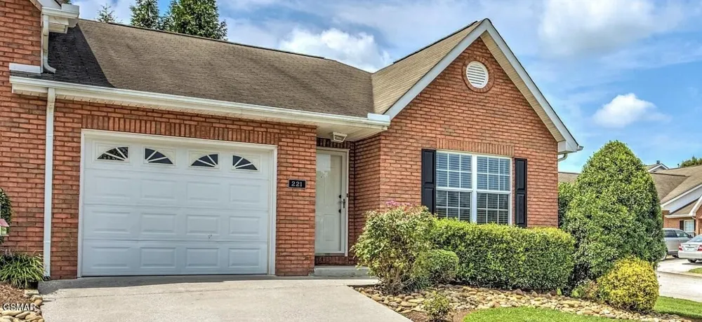 221 Timbercreek Way Knoxville, TN 37924