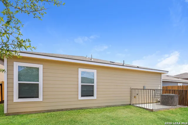 12242 Commander San Antonio, TX 78252