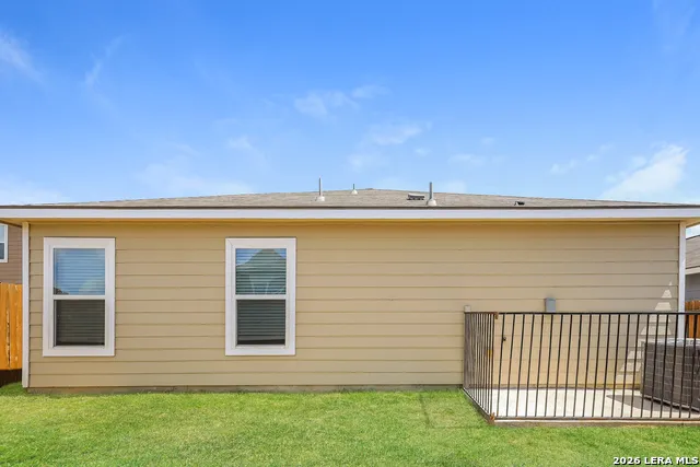 12242 Commander San Antonio, TX 78252