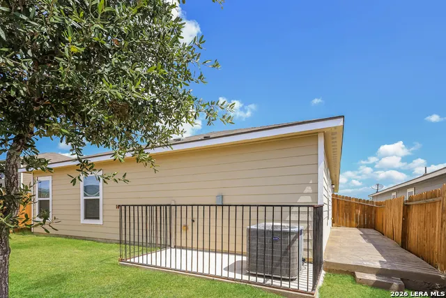 12242 Commander San Antonio, TX 78252