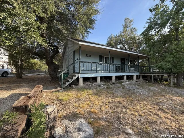 310 RIVIERA DR Canyon Lake, TX 78133