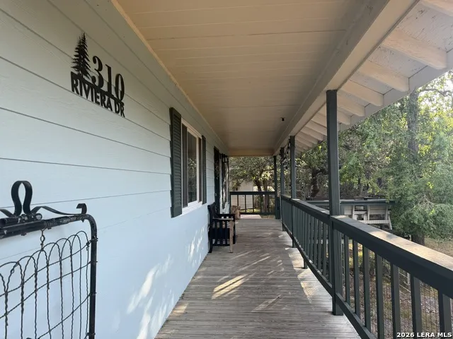 310 RIVIERA DR Canyon Lake, TX 78133
