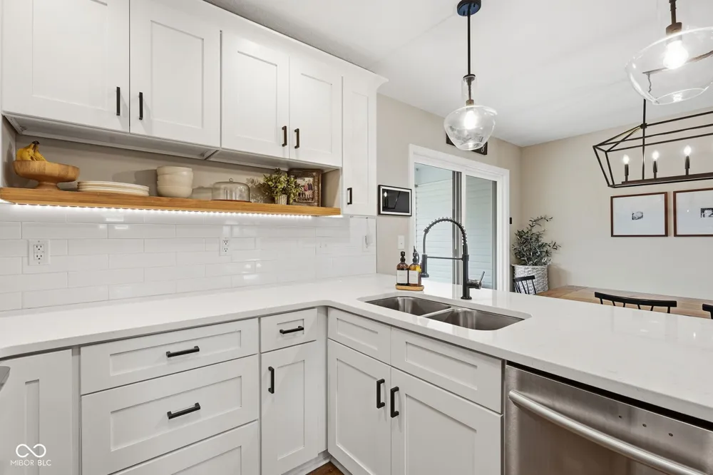 1043 Shadowlawn Avenue Greencastle, IN 46135