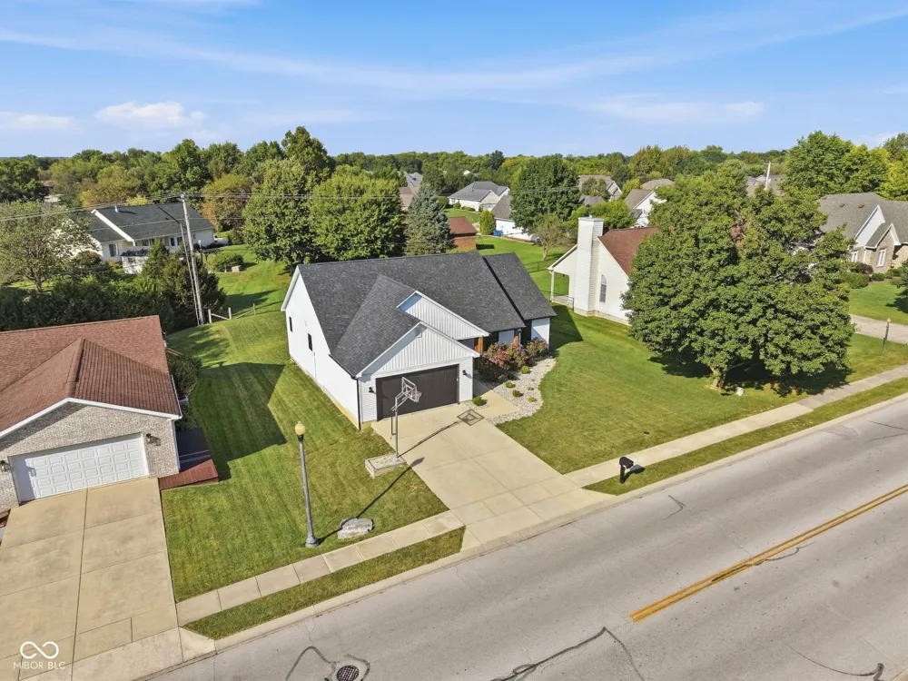 1043 Shadowlawn Avenue Greencastle, IN 46135