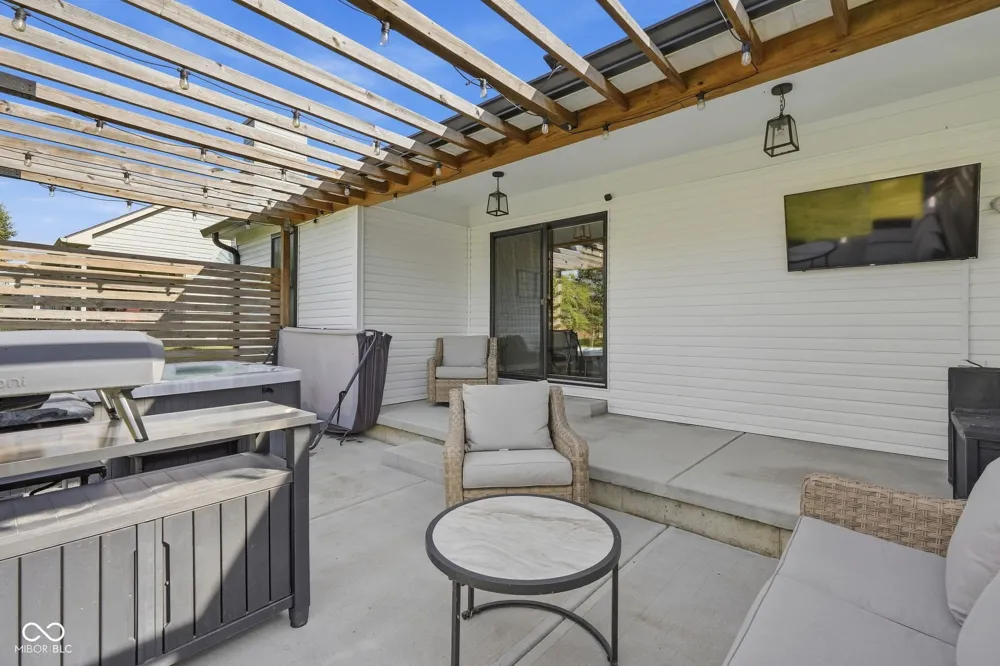 1043 Shadowlawn Avenue Greencastle, IN 46135