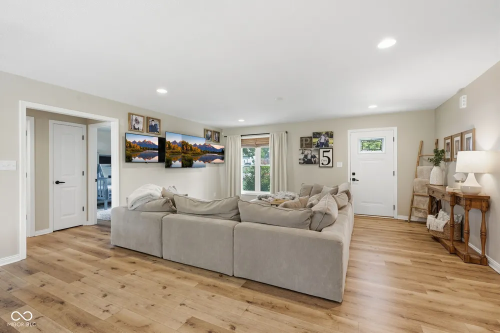 1043 Shadowlawn Avenue Greencastle, IN 46135