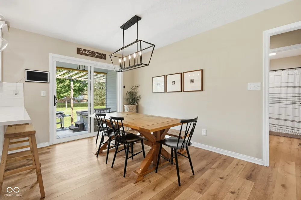 1043 Shadowlawn Avenue Greencastle, IN 46135