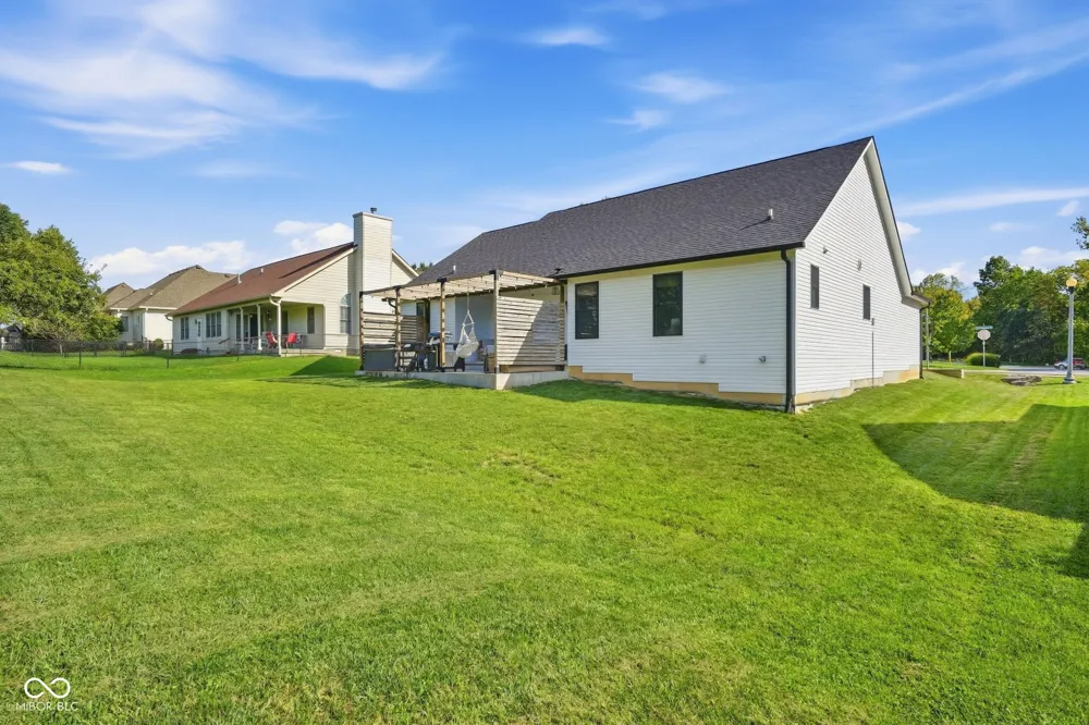 1043 Shadowlawn Avenue Greencastle, IN 46135